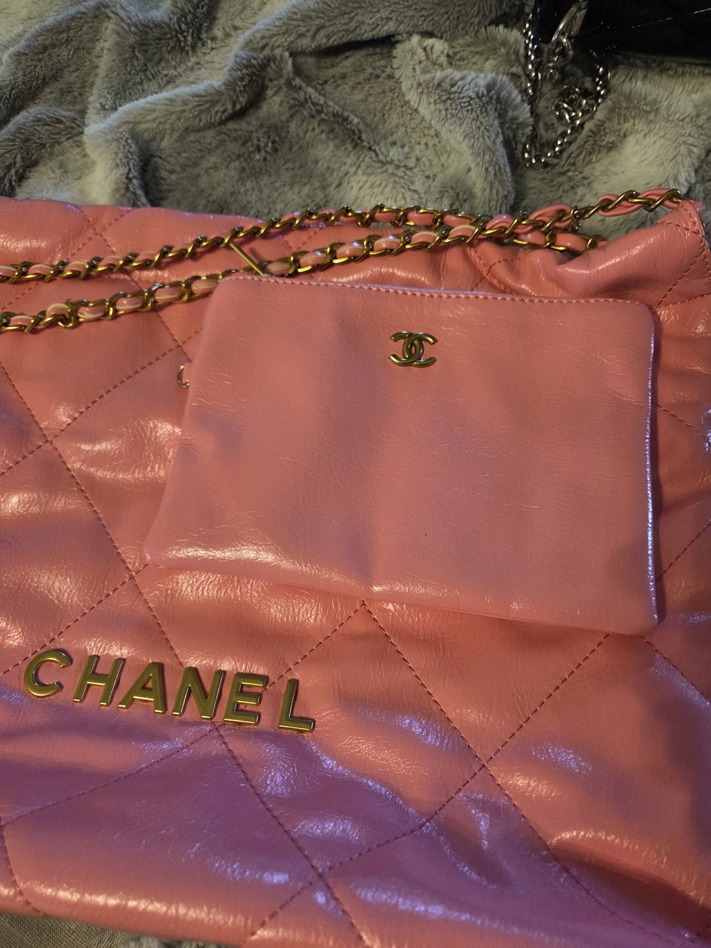 CC Pink Quilted Leather Shoulder Bag with Gold Chain